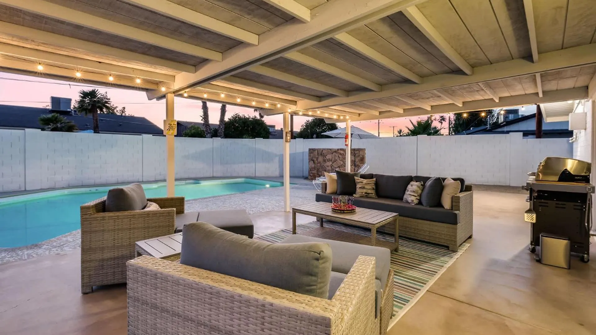 Tatil Evi Desert Mirage Home -Retro Chic With Pool Grille & Bocce Scottsdale